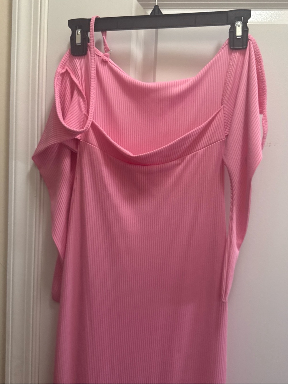 Off-Shoulder Ribbed Maxi Dress in Pink